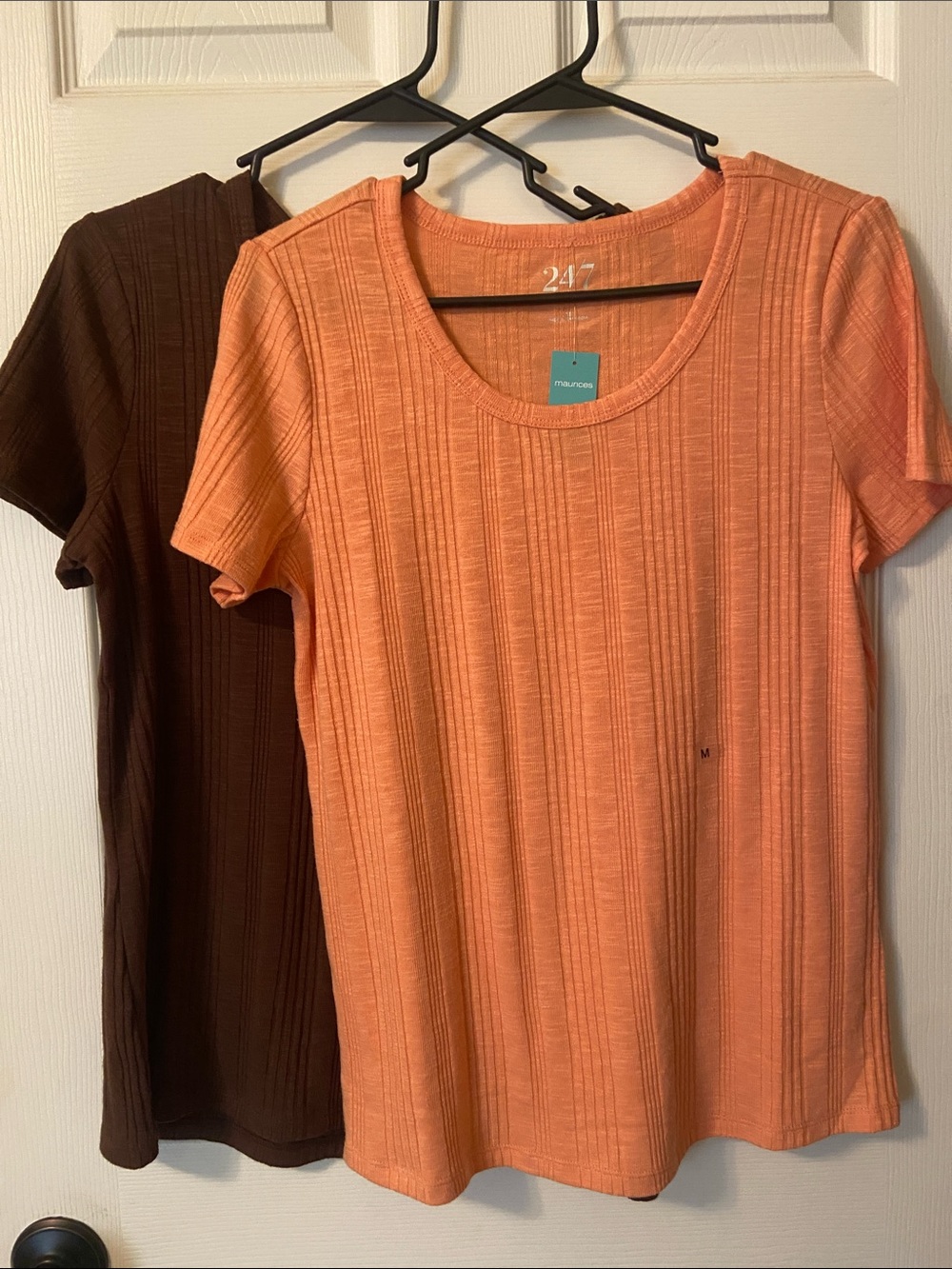 Maurice’s 24/7 Taylor tees (Medium) NWT
